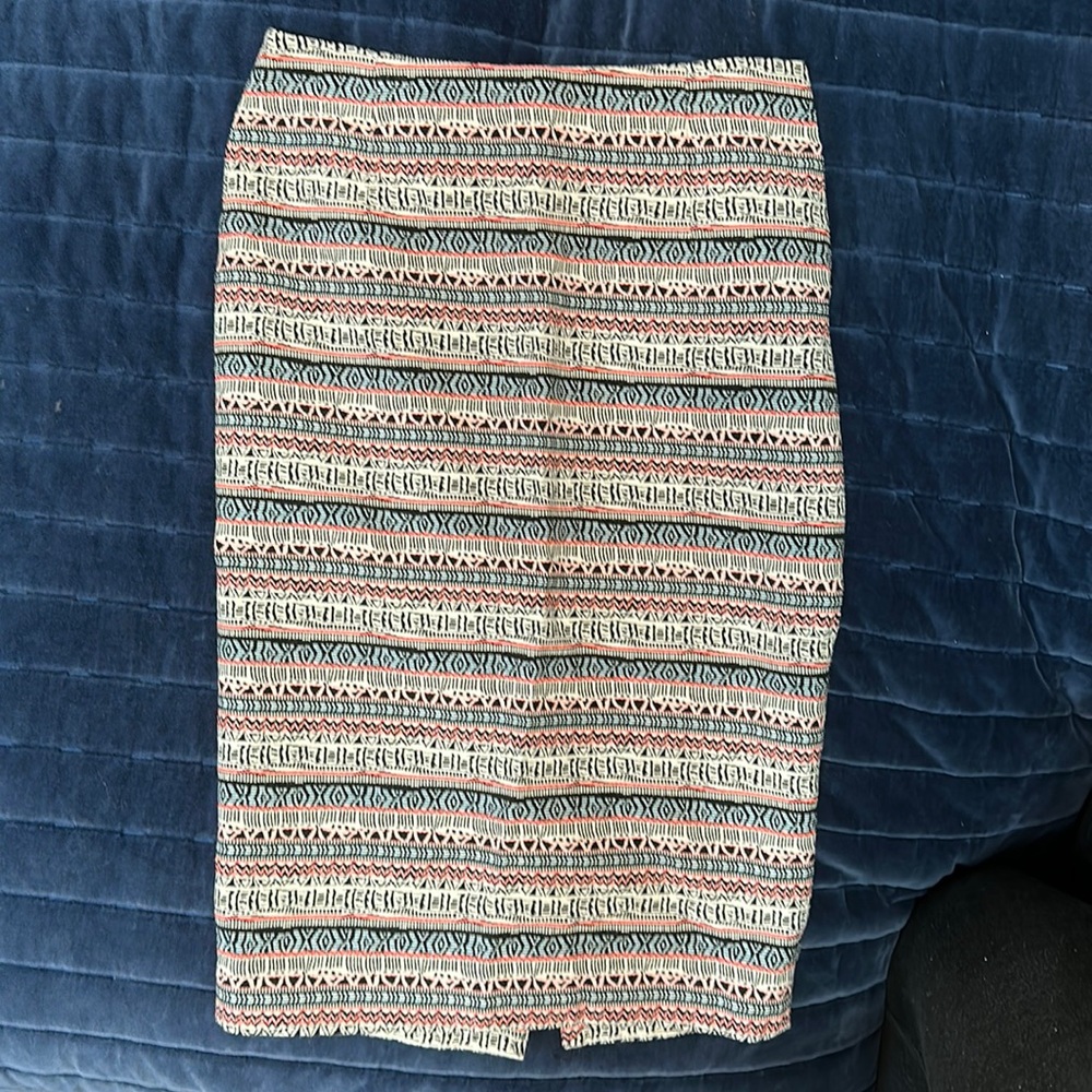 Limited pencil skirt